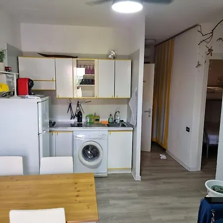 Casa A Schiera Serena 아파트